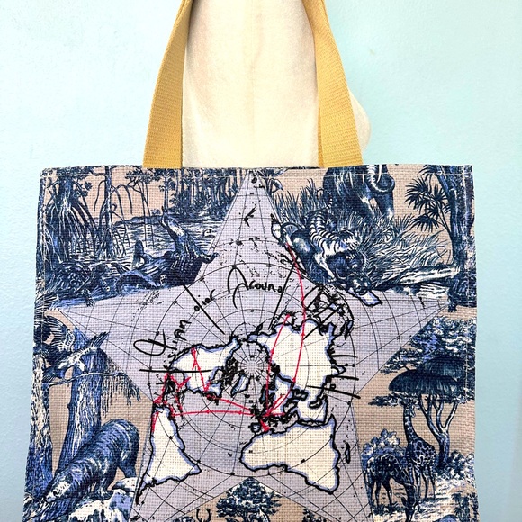 NWOT DIOR Around the World Limited Edition Tote Bag - Picture 1 of 10